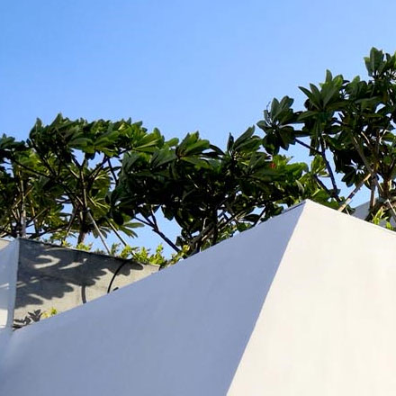 簡(jiǎn)約辦公桌椅設(shè)計(jì):提升工作效率與職場(chǎng)舒適度的重要元素